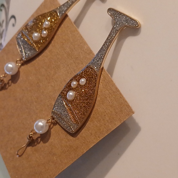 116   Gold Tone Champagne Problems Gold And Silver Champange Glass Earrings - Picture 3 of 5